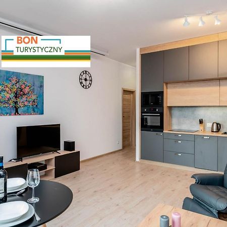 Apartwro - Apartament Przy Wyspie Slodowej, Garaz, Projektor, Rowery Lägenhet Wrocław Exteriör bild